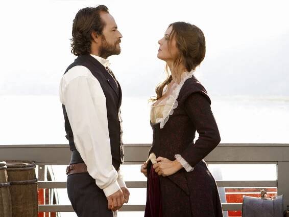 Cesta za spravedlností: Srdcová královna - Z filmu - Luke Perry, Katharine Isabelle