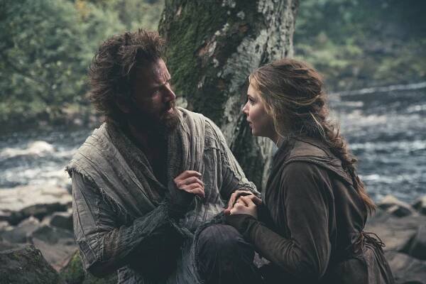 Britannia - Epizoda 5 - Z filmu - Nikolaj Lie Kaas, Eleanor Worthington-Cox