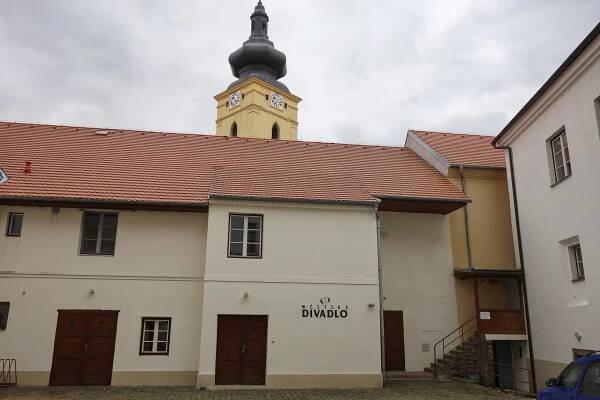 Městské divadlo Netolice foto 1
