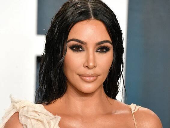 Kim Kardashian Bleached Her Eyebrows to Go Full Platinum Blond