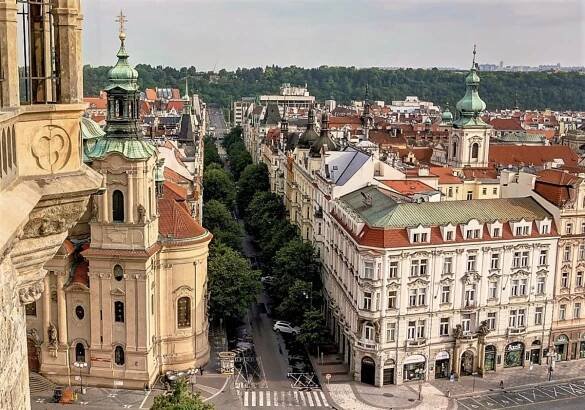 Pařížská je znovu nejdražší nákupní ulicí ve střední Evropě. Za metr čtvereční platí obchody nájem pět a půl tisíce