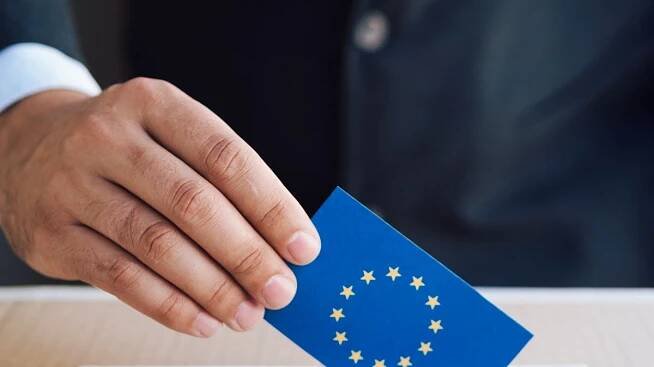 O nás bez nás: Referenda nedávají smysl, měla by se zrušit