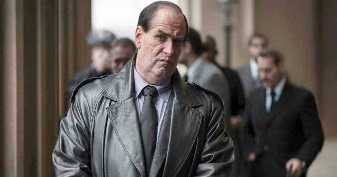 Tučňák: Nová upoutávka slibuje temný krimi thriller z gothamského podsvětí