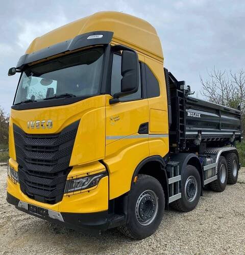 Iveco X-WAY 8x4 530PS, lůžko, nástavba S3 Molčík