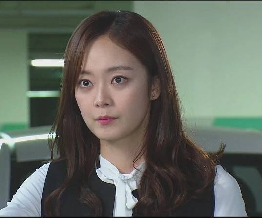 Jeon So-min Biography - Facts, Childhood, Family & Achievements of South Korean Actress