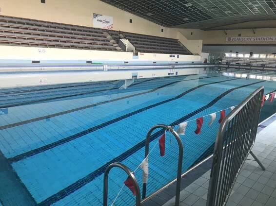 Plavecký bazén v Olomouci zdražil. V Bohuňovicích řeší, zda provoz udrží