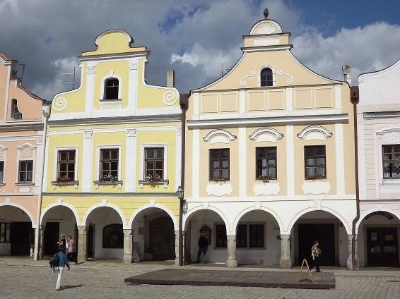 Soubor:Telč, čp 66 a 67.JPG – Wikipedie