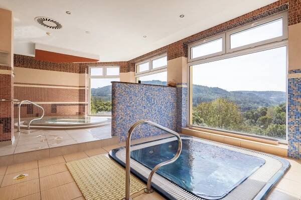 Lázeňský a Wellness hotel NIVAMARE, Pozlovice | Hotel.cz