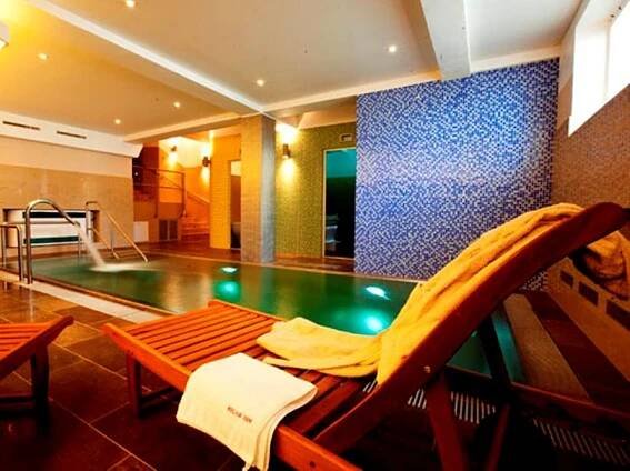 Relax na 2 noci se snídaní a privátním bazénem v hotelovém wellness-Hotel Relax Inn