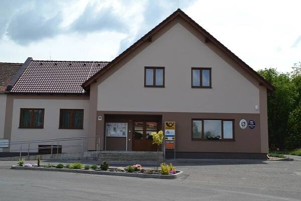 Obec Vápno - obecní úřad foto 1