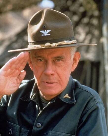 Zemřel herec ze seriálu MASH Harry Morgan