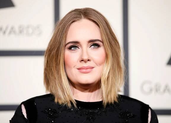 Hollywoodské celebrity s pár kilogramy navíc