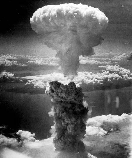 Atomovka v Nagasaki napsala hrozivé příběhy: V ruinách běhala nahá fialová matka