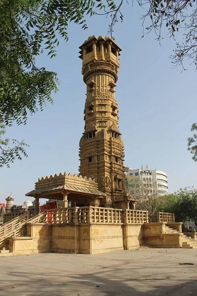 Hutheesing Jain Temple