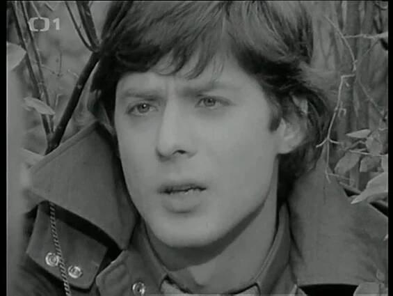 Jan Hartl in Na rohu kousek od metra (1977)