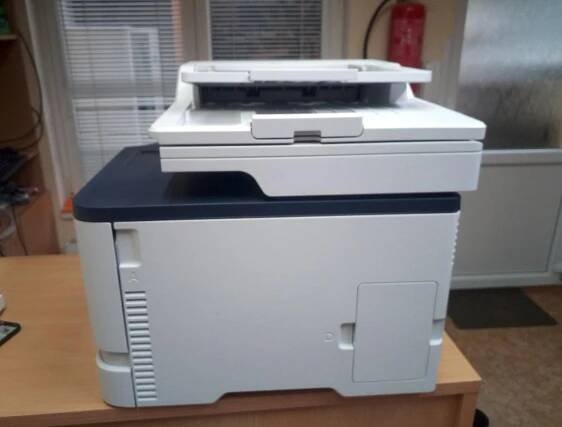 WiFi A4 laserová barevná kopírka/tiskárna/skener Xerox C235 ADF duplex | Aukro