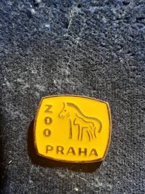 Odznak ZOO PRAHA - žlutá varianta  - Odznaky, nášivky a medaile