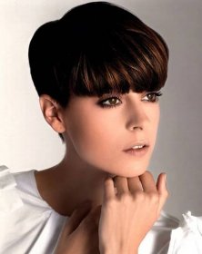 Garson účes pro krátké vlasy (51 fotografií): rysy ženského prodlouženého účesu, výhody a nevýhody moderního účesu pro ženy