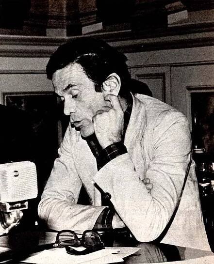 File:Pier Paolo Pasolini 1975.jpg - Wikimedia Commons