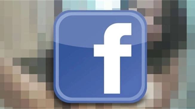 Zašlete Facebooku své intimní fotografie. Zabráníte tím jejich nechtěnému šíření