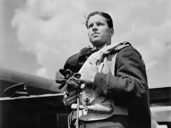 Gibson, Guy Penrose. | WW2 Gravestone