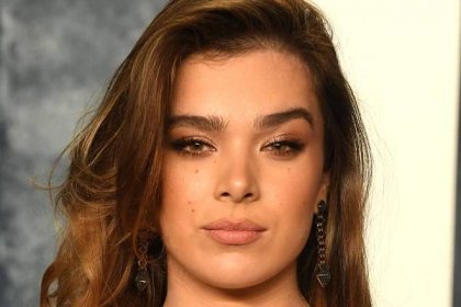 2012 Called, and It Wants Its Ombré Hair Back. Hailee Steinfeld Declines. — See Photos