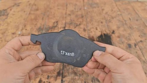 Never throw away an old brake pad from a car. A brilliant idea !!!