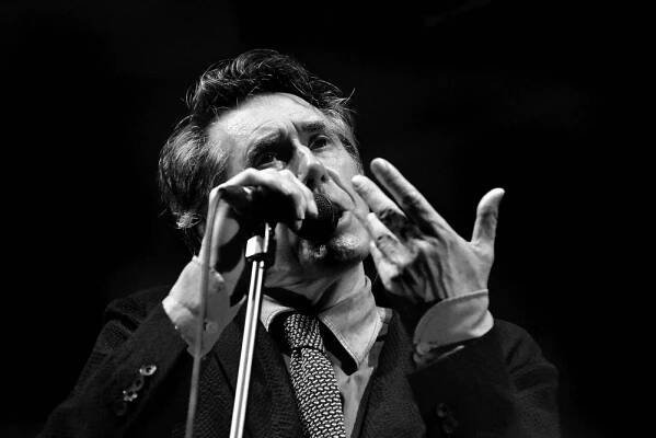 Bryan Ferry zvedl ze sedadel celé Forum Karlín