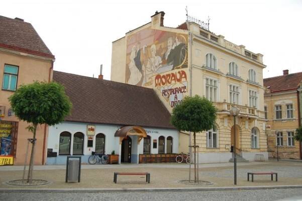 Restaurace Morava s Měšťanskou hospůdkou
