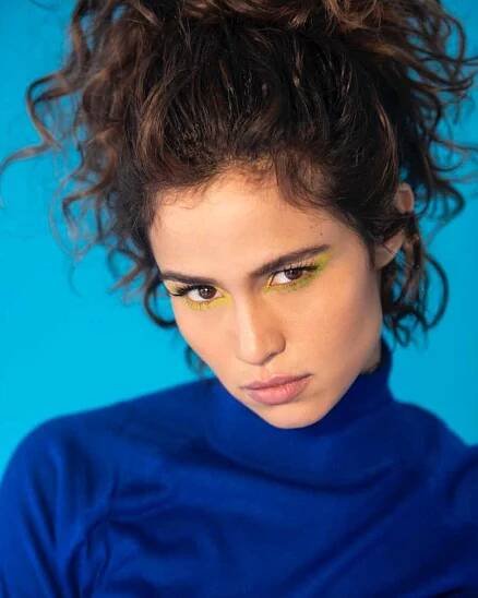 Nanda Costa Images