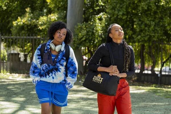 Holky z vejšky - Lila by Lila - Z filmu - Renika Williams, Alyah Chanelle Scott