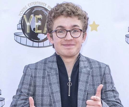 Sean Giambrone Biography - Facts, Childhood, Family Life & Achievements