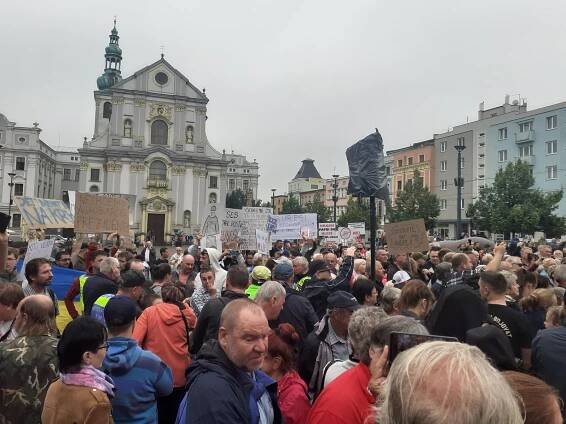VIDEO: Babiš v Opavě? Mela byla cítit ve vzduchu už před jeho příjezdem