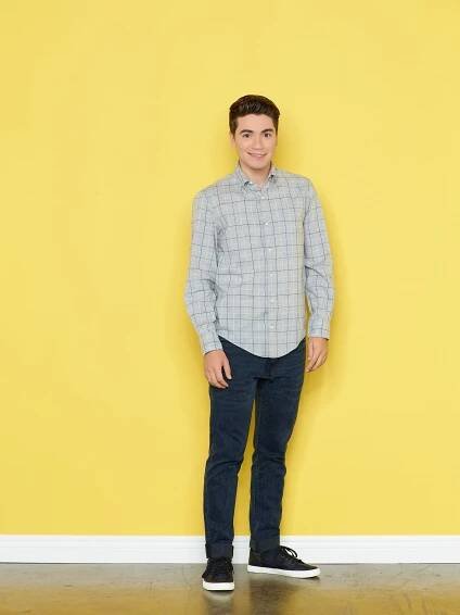 Noah Galvin - The Real O'Neals - Promo