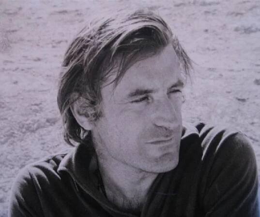 Ted Hughes Biography - Facts, Childhood, Family Life & Achievements of Poet