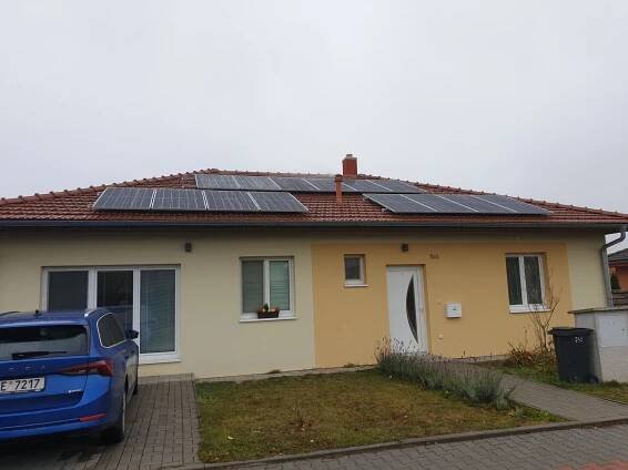 FOTOVOLTAIKA OD ELEKELE FORMOU DOTACÍ – VÝSTAVBA FOTOVOLTAICKÝCH ELEKTRÁREN NA KLÍČ FORMOU DOTACÍ OD NZÚ