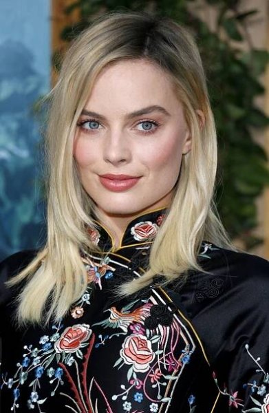 Margot Robbie na premiéře "The Legend Of Tarzan" v Los Angeles, která se konala 27. června 2016 v divadle Dolby v Hollywoodu v USA. — Stock obrázek