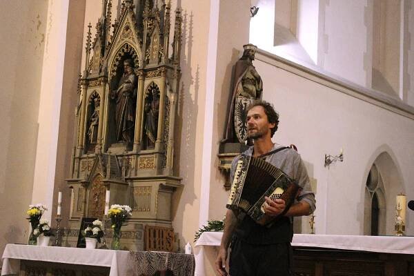 FOTO: Tanvaldský kostel si připomněl svátek svého patrona Františka z Assisi