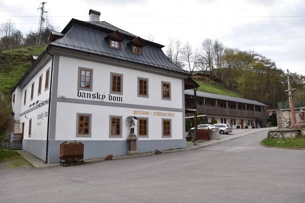 Náučné chodníky na Slovensku