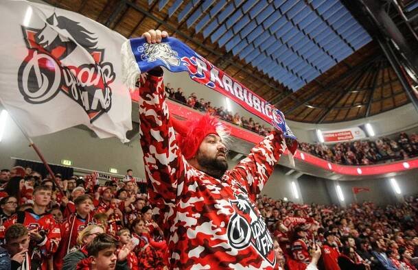 Glosa: Pozdě, ale přece. Fanoušci přiměli vedení Dynama nestrčit hlavu do písku