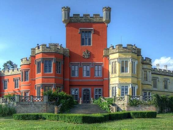 Soubor:Hrádek u Nechanic castle detail.jpg – Wikipedie