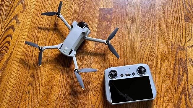 DJI Mini 3 Pro a ovladač DJI RC