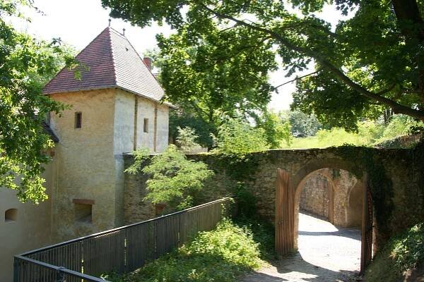 Rüsselsheim Fortress