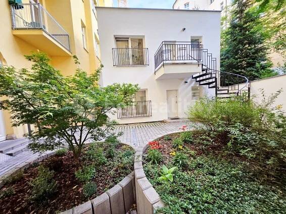 Prodej bytu 1+kk 40 m², Rubešova, Praha, Praha