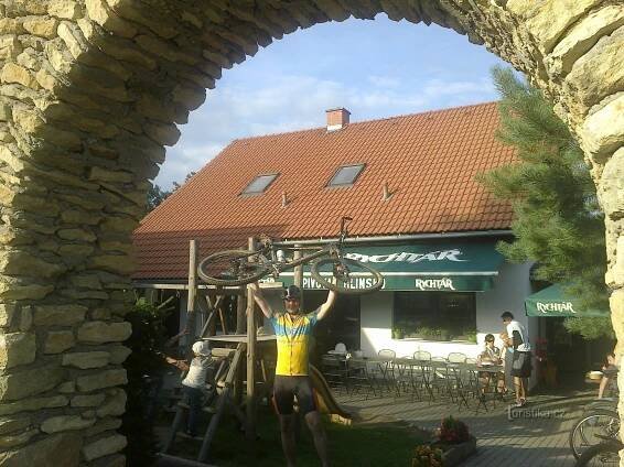 Pelestrovská hospůdka - oáza cyklistů a běžkařů