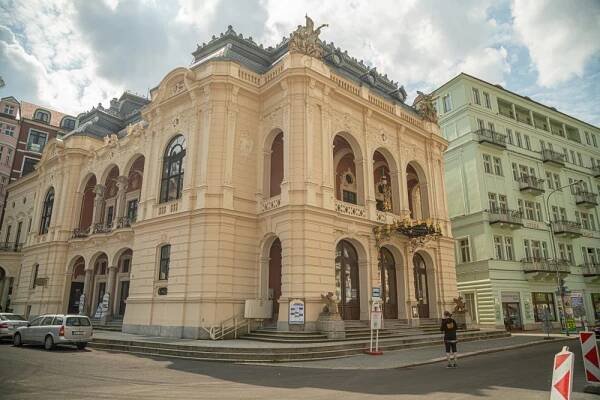 Karlovy Vary - městské divadlo | Stavby Karlovarského kraje