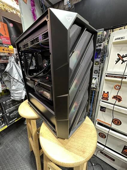 Gigabyte 4090 Aorus master 做工材料👍🏻DP503 7