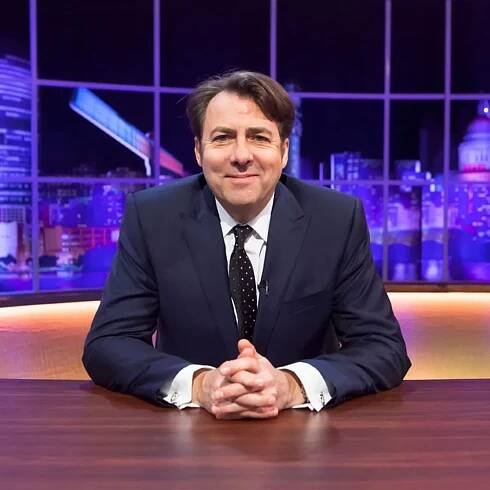 Jonathan Ross signs ITV deal until end of 2015, guaranteeing two new series of chat show