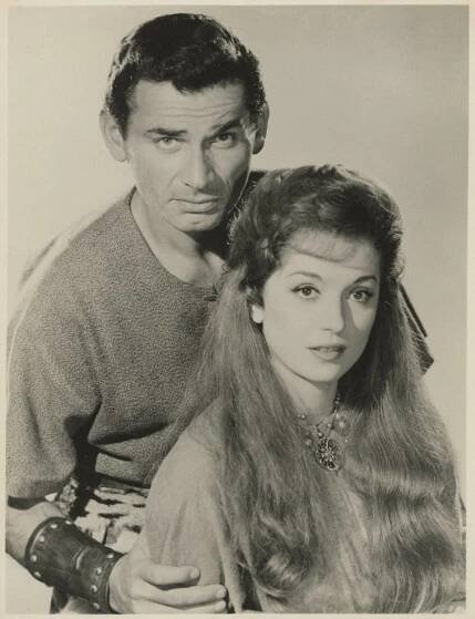 Jeff Chandler And Barbara Shelley Wallpaper