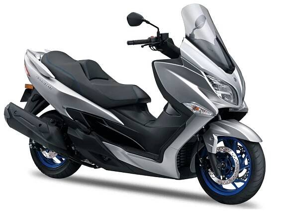 Suzuki Burgman 400 - GlobalMoto.cz